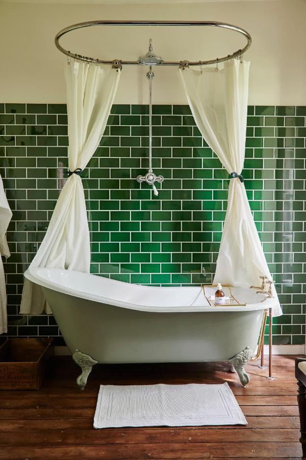 Manoir Laurette Bed and Breakfast Saint-Martin-Petit Εξωτερικό φωτογραφία